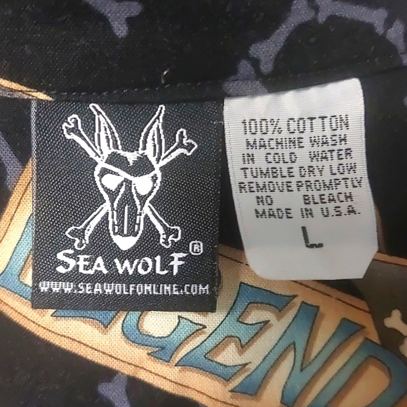 Sea Wolf Men's Large Button Down Shirt - Picture 6 of 6